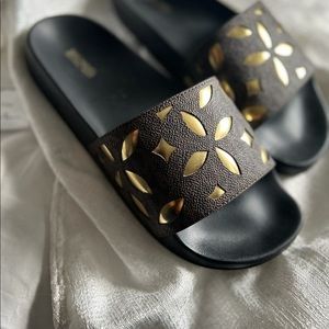 Michael kors sandals zise 8